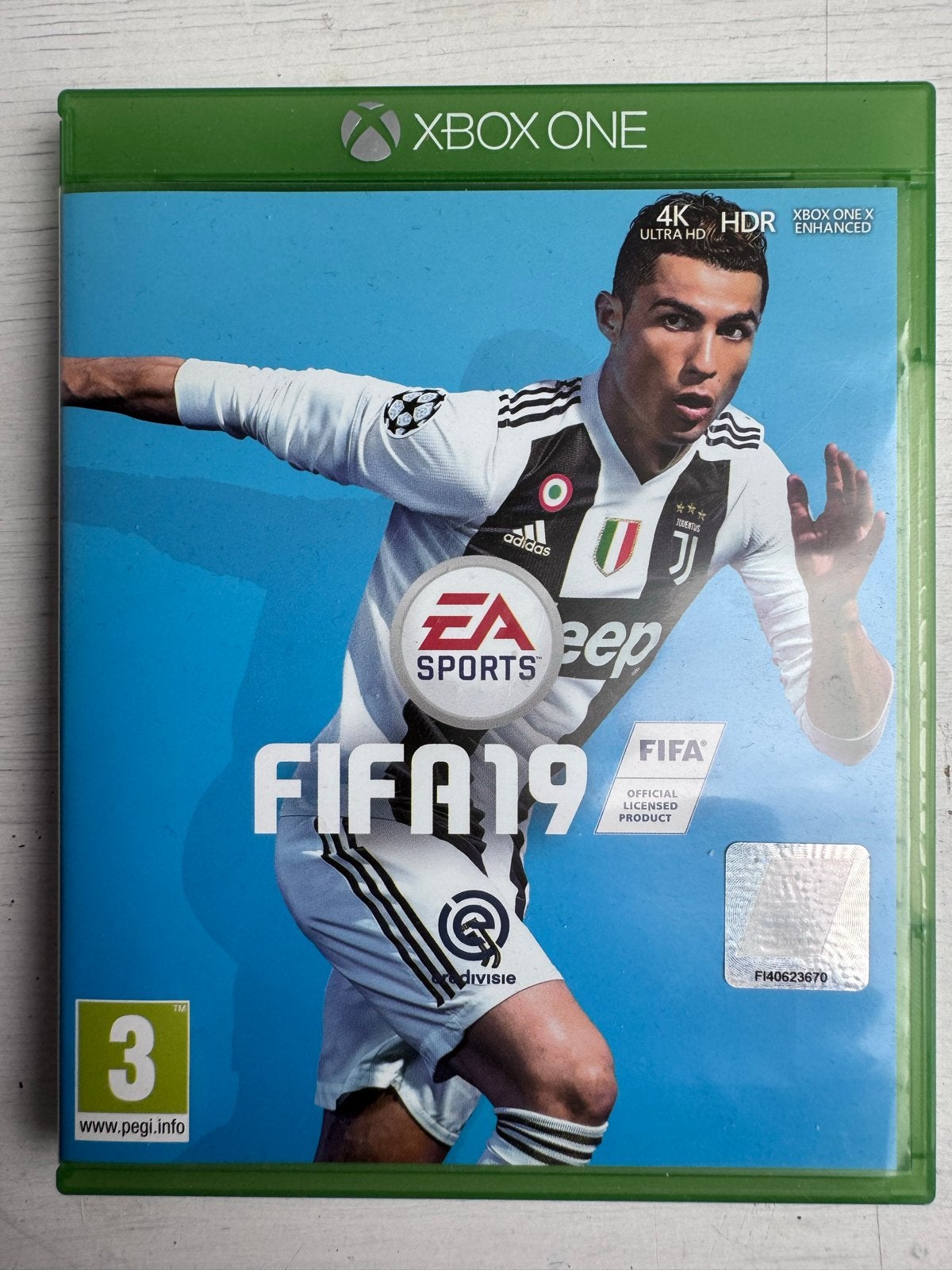 FIFA 19 - Xbox One, Eén computer, Ophalen of Verzenden, Zo goed als nieuw, Sport