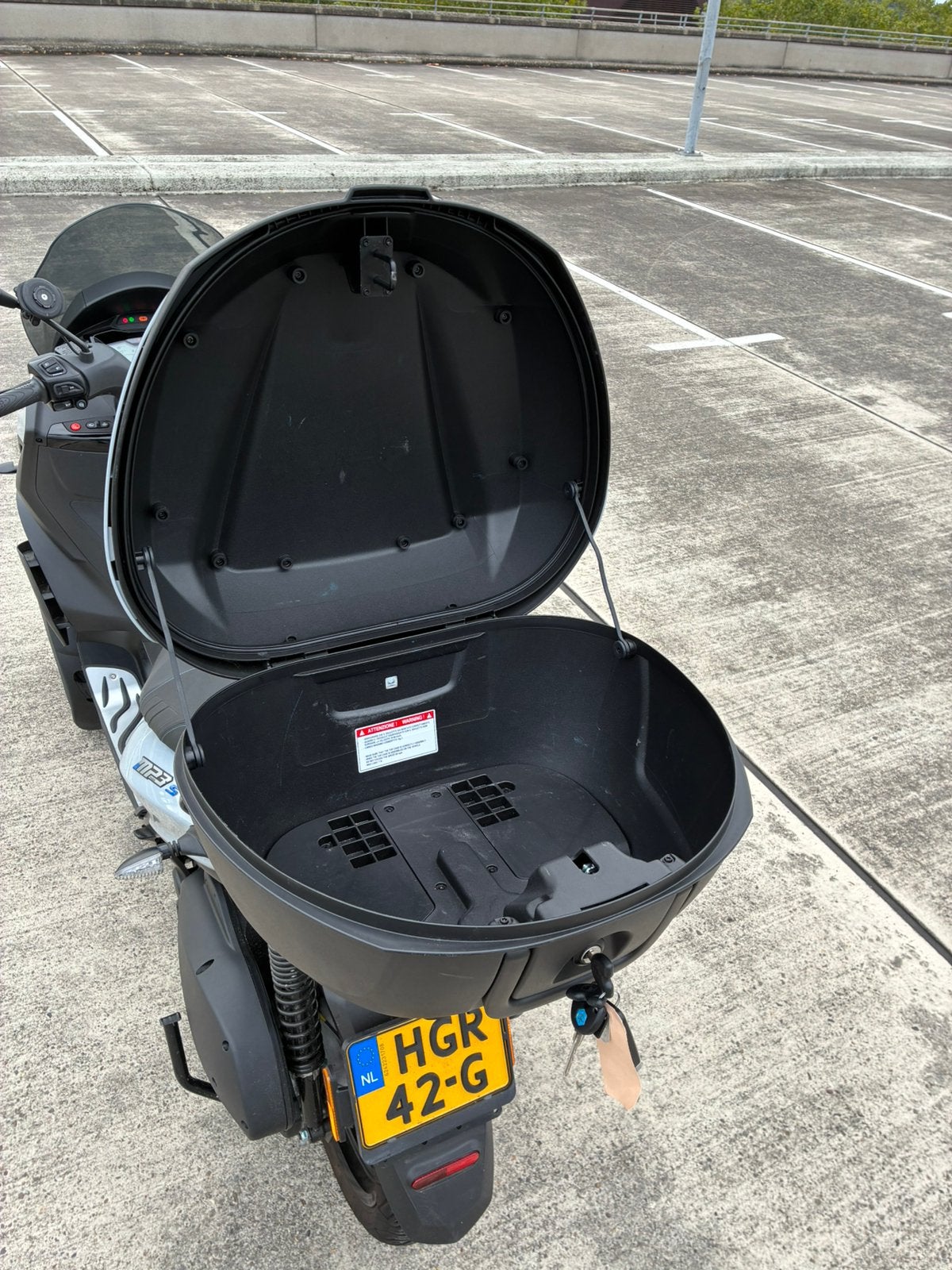 Piaggio MP3 Sport 310 HPE E5+ 02-2025 Full Option Occasion, Motoren, Diezerplein 17 Zwolle, Scooter, Occasion, Bedrijf