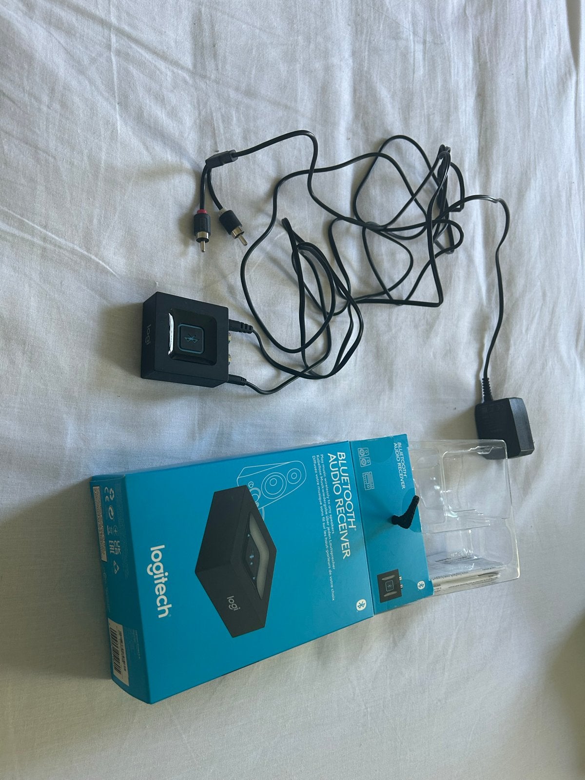 Logitech Bluetooth Audio Receiver met RCA-kabel, Ophalen of Verzenden, Zo goed als nieuw