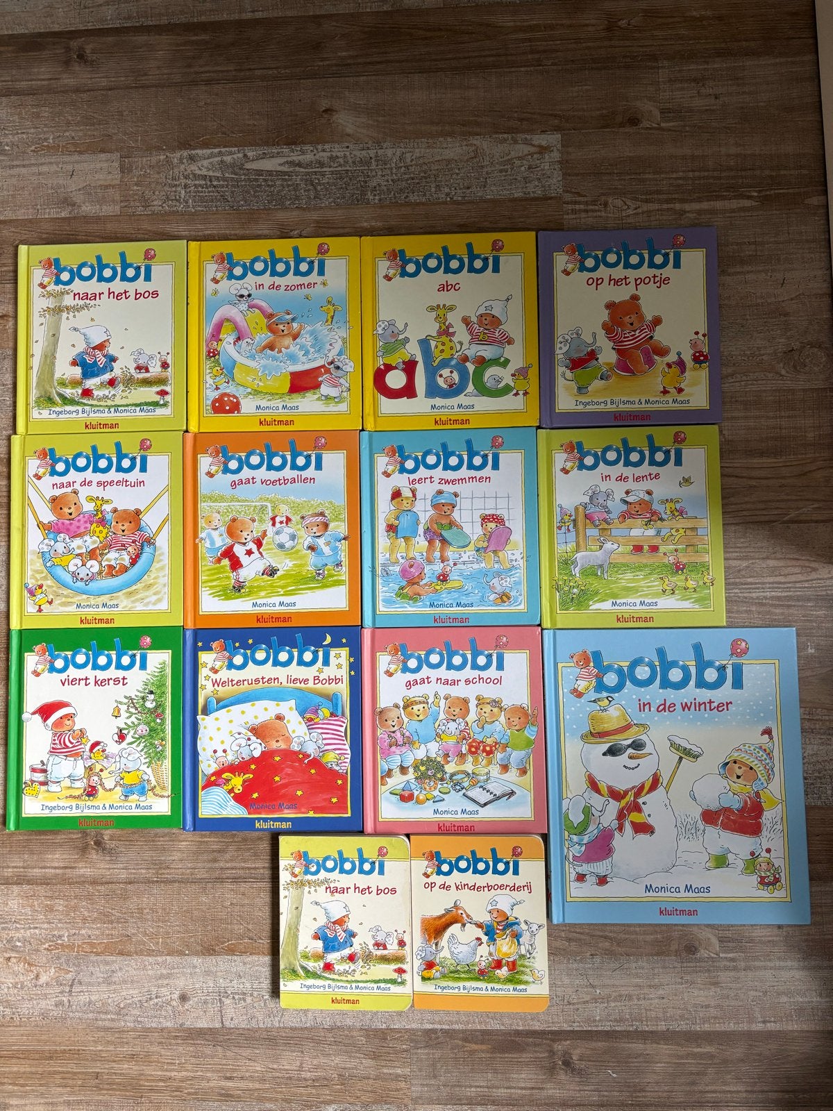Grote collectie Bobbi boeken (14 stuks), Ophalen of Verzenden, Gelezen, 2 tot 3 jaar
