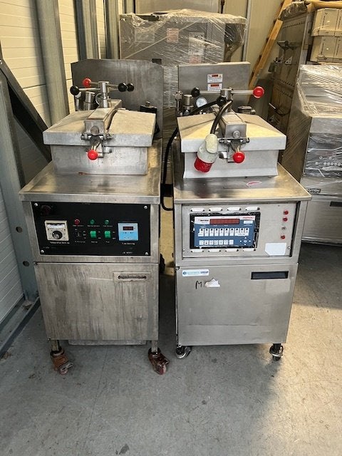 SPOED! 2x Henny Penny Hogedruk frituur werkend op elektra, 4 liter of meer, Ophalen of Verzenden, Zo goed als nieuw, Duo-friteuse
