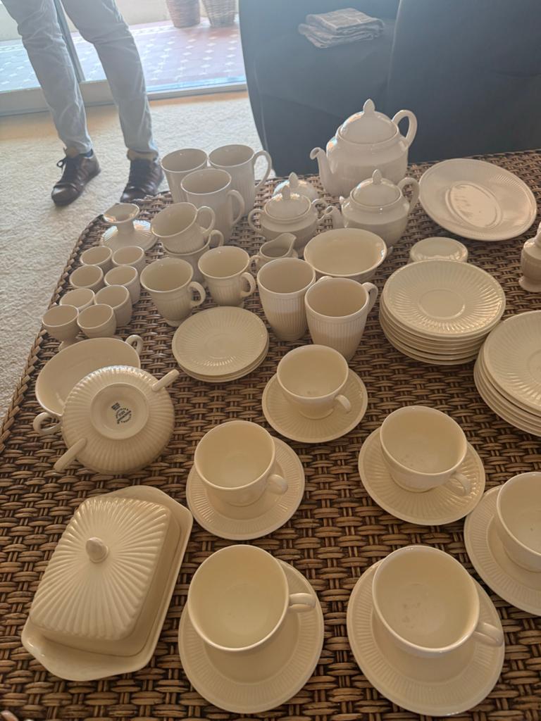 Diverse Serviesonderdelen Wedgwood, Huis en Inrichting, Ophalen, Gebruikt, Aardewerk, Compleet servies