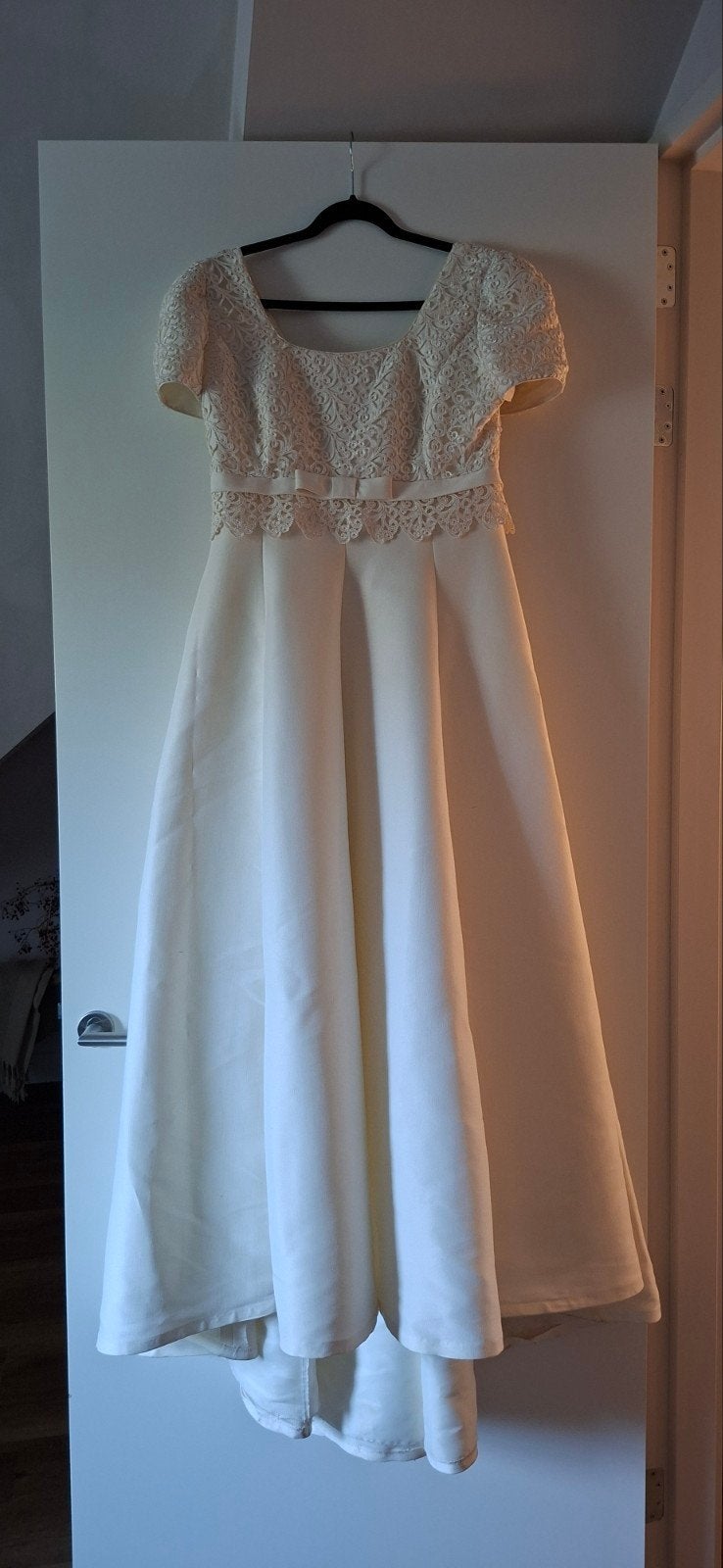 bruidsjurk maat 44 creme kleur, Ophalen of Verzenden, Gedragen, Overige kleuren, Trouwjurk