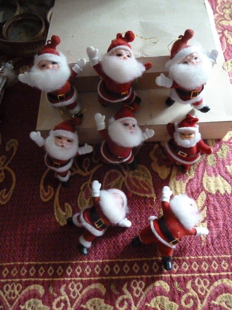 8 oude kerstmannetjes, Ophalen of Verzenden, Gebruikt