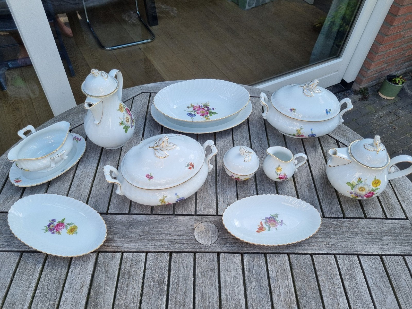 Kaiser Porselein Servies - Bloemen Decor, Antiek en Kunst, Antiek | Servies compleet, Ophalen