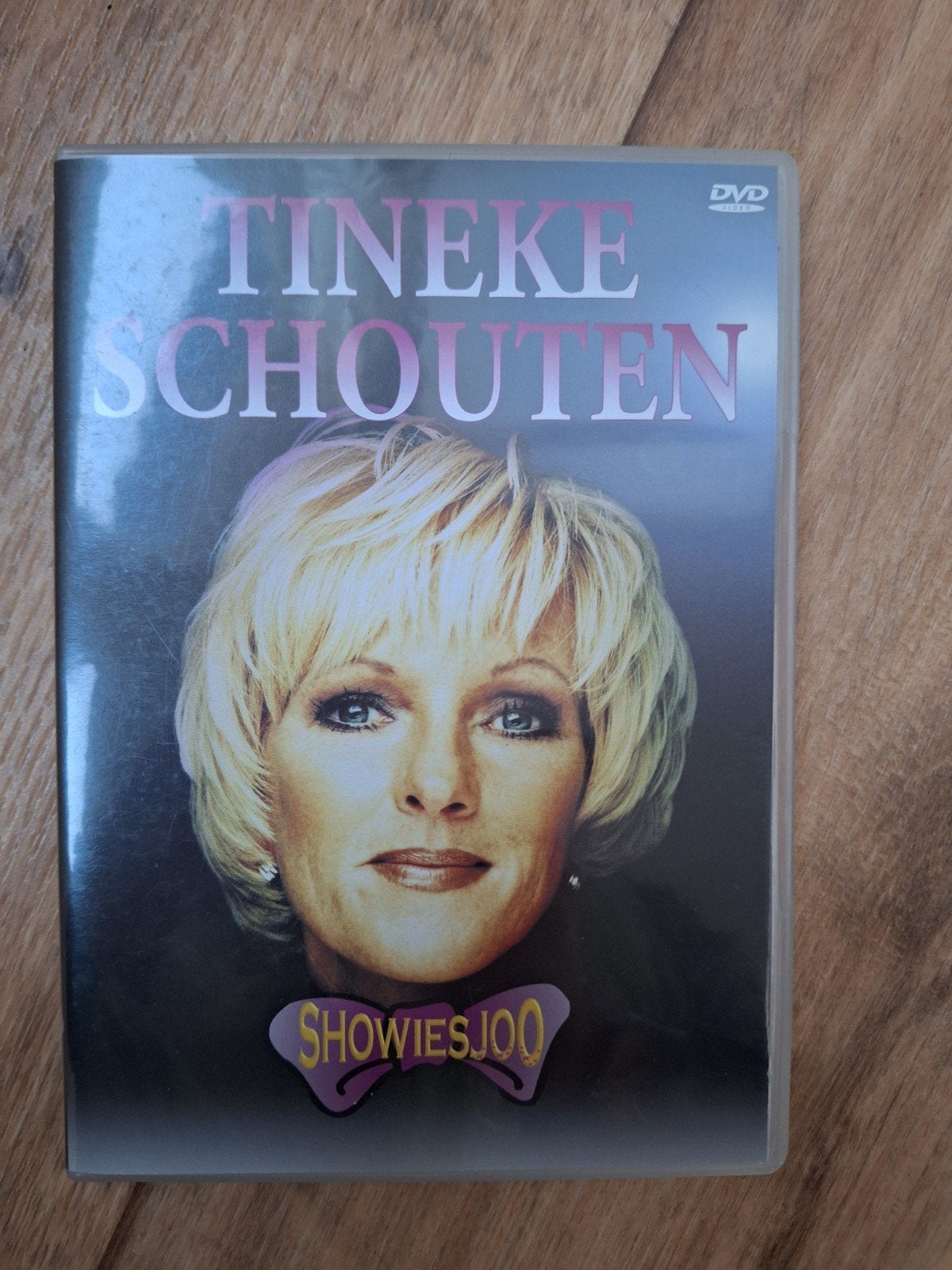Tineke Schouten - Showiesjoo DVD, Cd's en Dvd's, Gebruikt, Alle leeftijden, Cabaret, Inclusief doosje