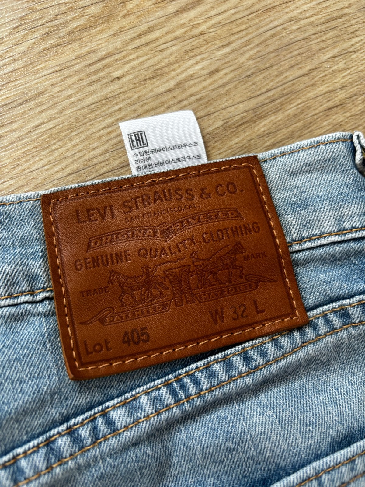 Levi's korte broek W32, Ophalen of Verzenden, Zo goed als nieuw, Blauw, W32 (confectie 46) of kleiner
