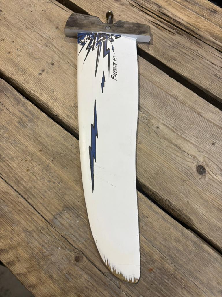 Naish Freewide 130 – Freeride board, Watersport en Boten, Windsurfen, 250 tot 300 cm, -, -, Naish