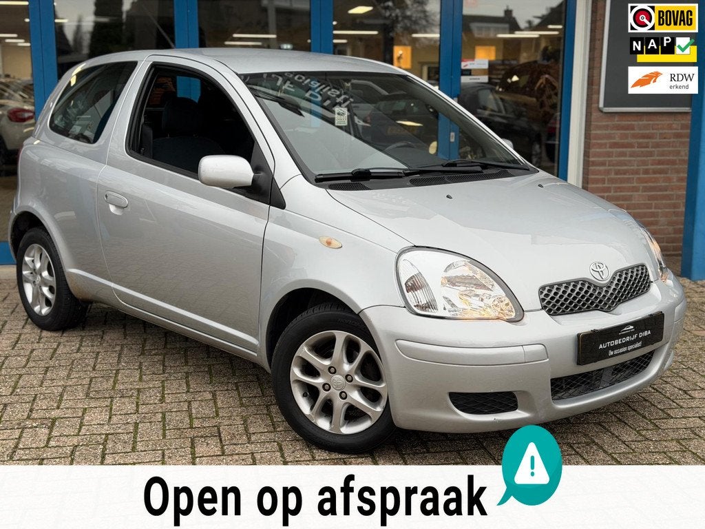 Toyota Yaris 1.3 VVT-i Sol 2003 Grijs AUT AIRCO NAP NAP, Auto's, Toyota, Stof, Gebruikt, 4 cilinders, 400 kg