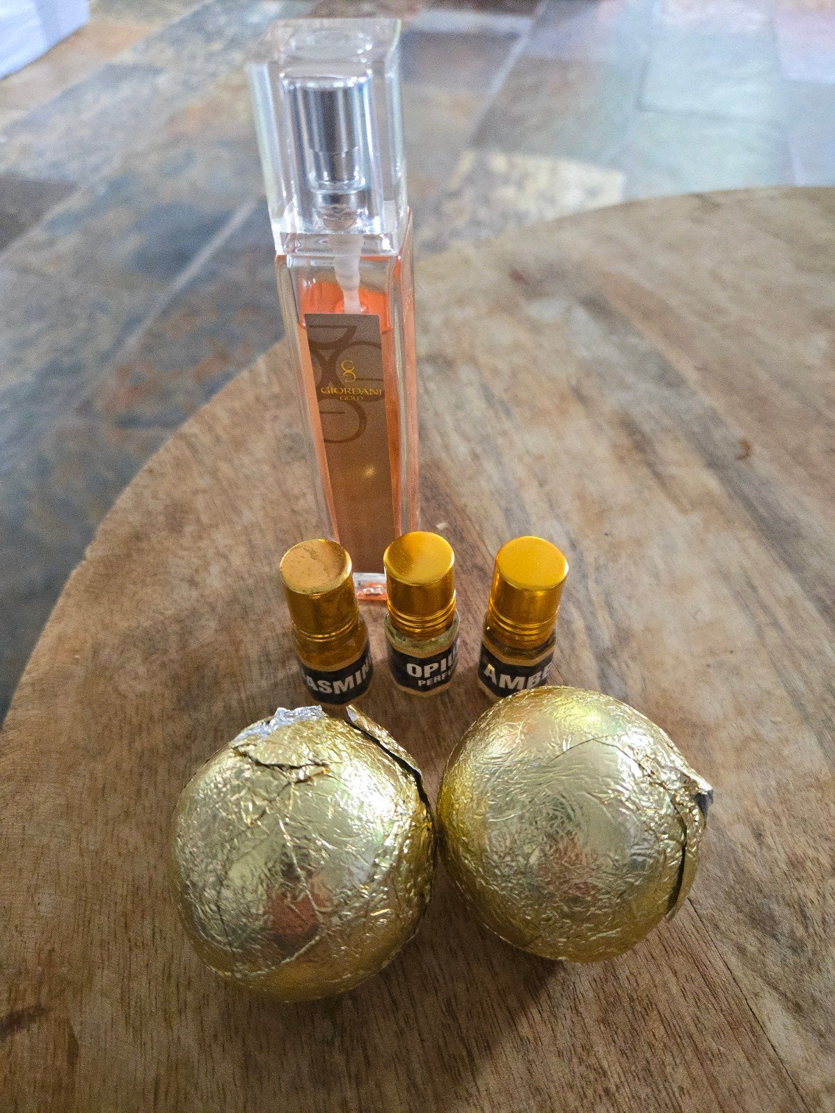 Giordani Gold parfum met extra geuren en badbommen, Oriflame, Ophalen of Verzenden, Zo goed als nieuw, Oriflame Cosmetics AB, Mäster Samuelsgatan 56, 111 21 Stockholm, Zweden