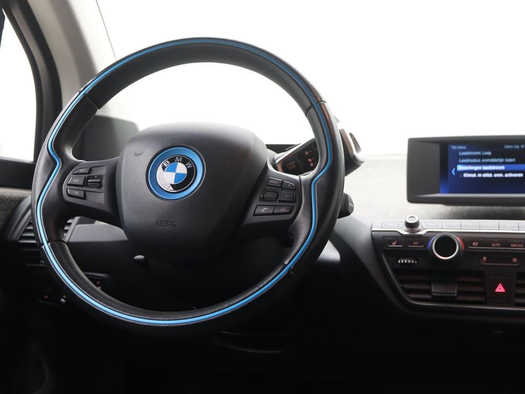 BMW i3 Basis 120Ah Accu SoH 99% (bj 2022, automaat), Auto's, BMW, Automaat, Met garantie (alle), Zwart, Lichtsensor