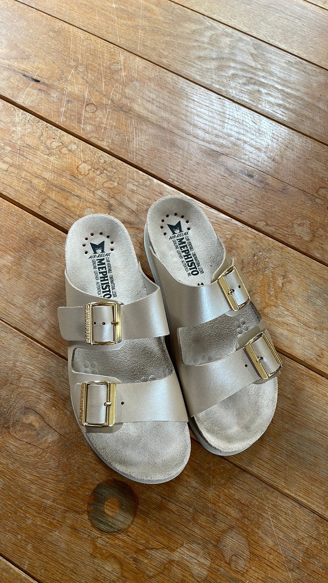 Mephisto slippers 41 Hester Platinum, nieuw, verstelbaar, Slippers, Beige, Nieuw, Ophalen of Verzenden