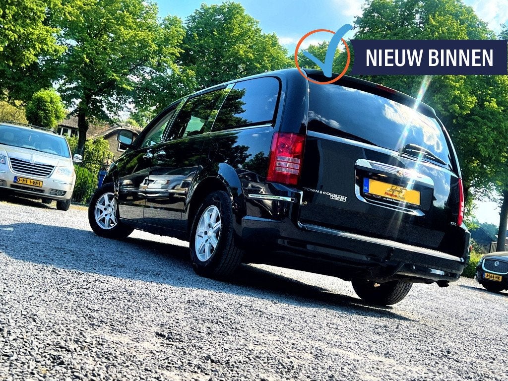 Chrysler Grand Voyager 4.0 V6 LIMITED SWIVEL&GO+TAFEL YOUNGT, Auto's, Chrysler, Automaat, Dealer onderhouden, Grand Voyager, 7 stoelen