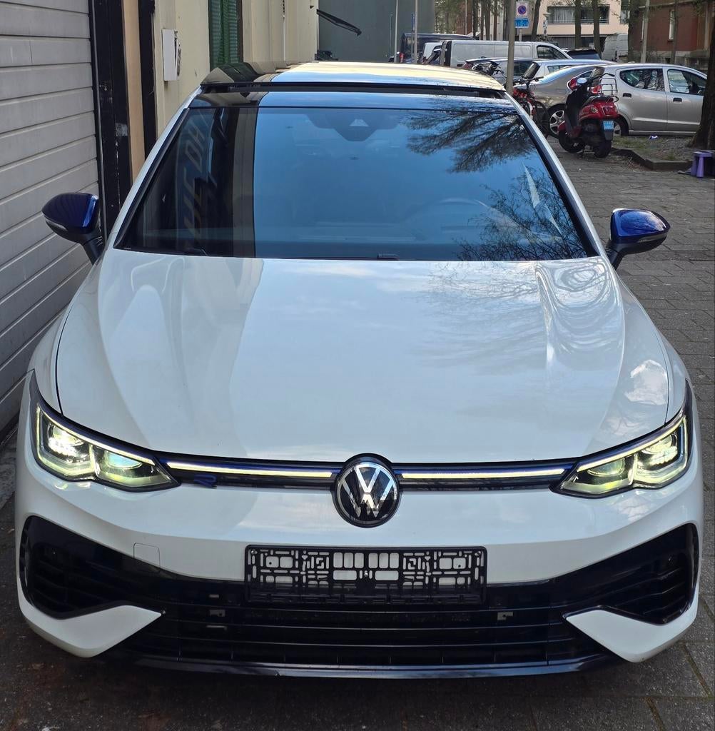 Volkswagen Golf 8 R 20 jahre edition/333pk/Akra/Performance, 4 cilinders, 1984 cc, Wit, Leder