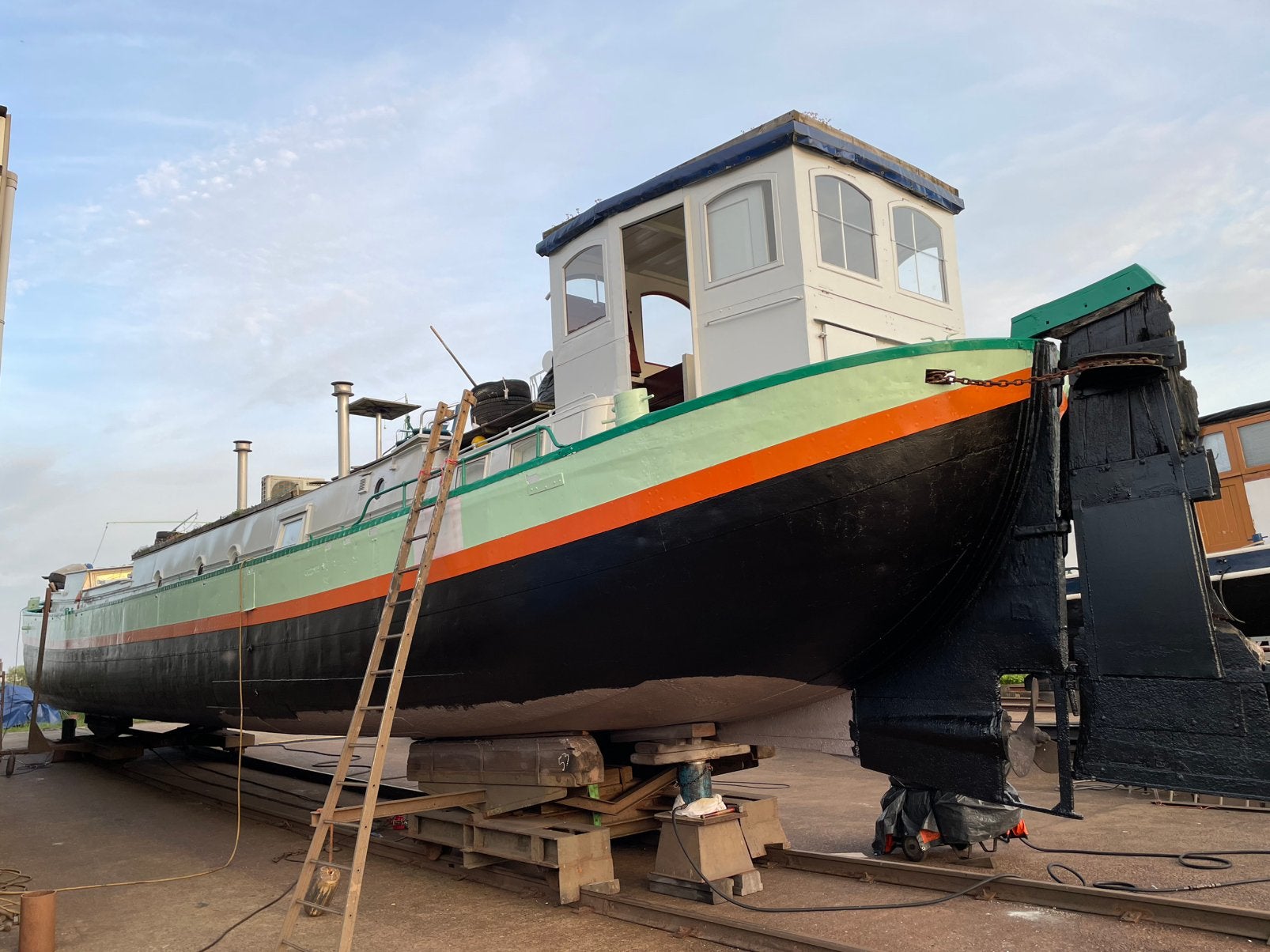 Woonboot klusjesman beschikbaar Regio Amsterdam