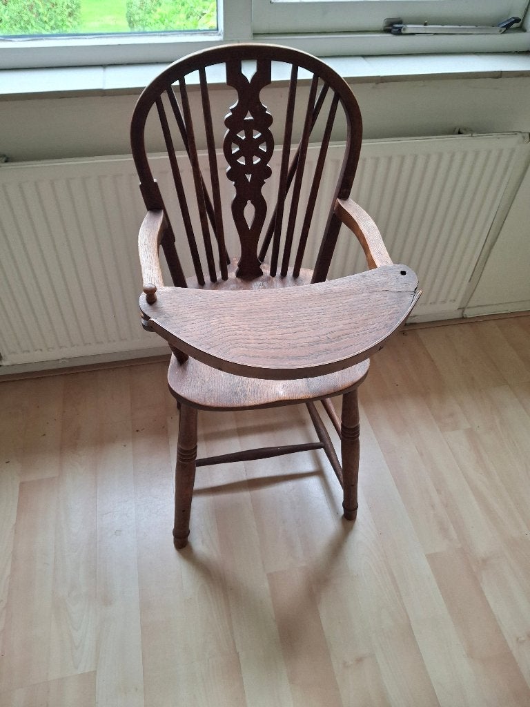 Antieke houten Windsor kinderstoel, Ophalen
