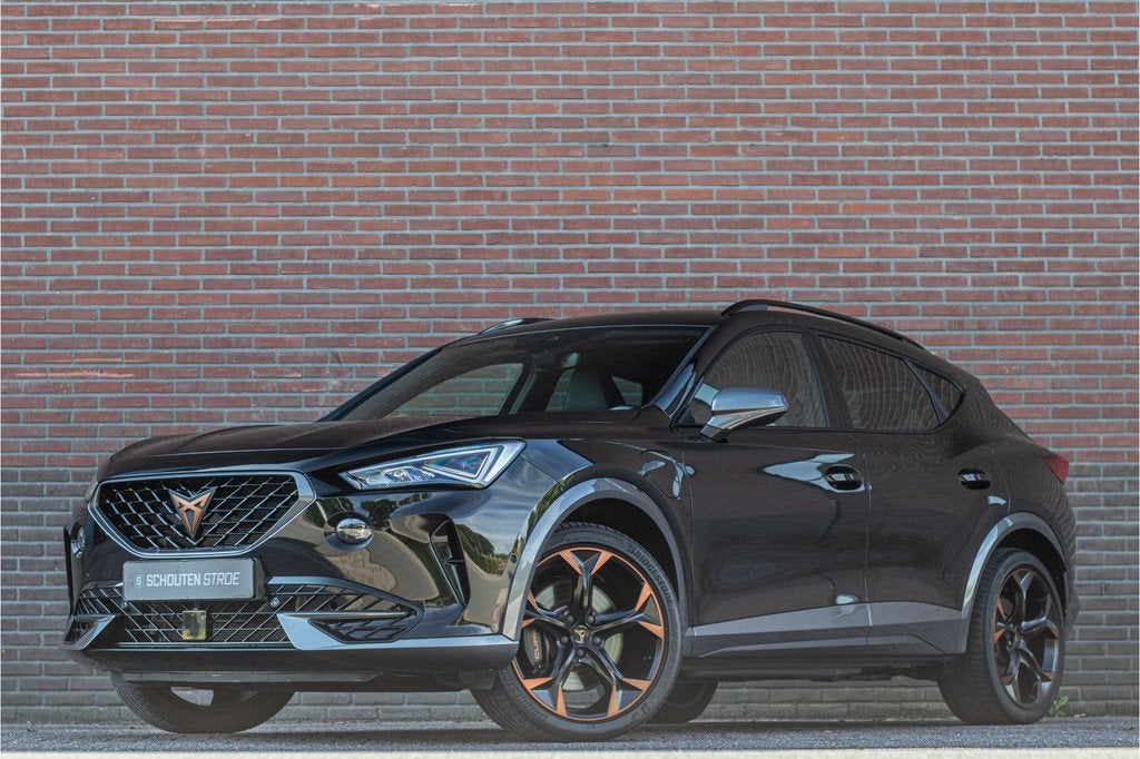 CUPRA Formentor 1.4 e-Hybrid 245pk VZ, Stoel & Stuurverwarmi, Gebruikt, Zwart, 4 cilinders, Formentor