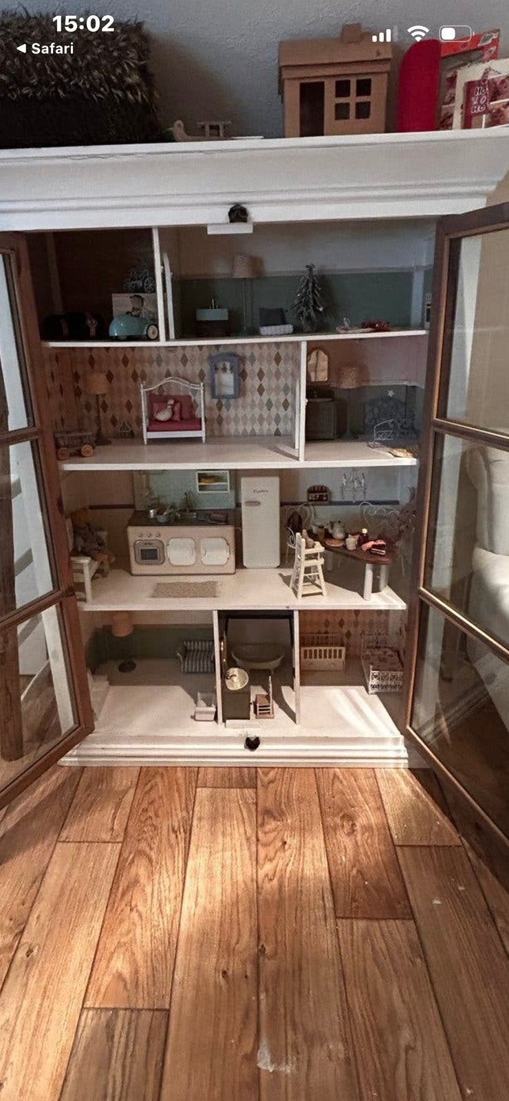 Poppenhuis in oude mooie kast, Kinderen en Baby's, Ophalen, Gebruikt, Poppenhuis