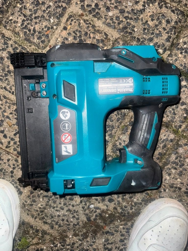 Makita DBN500 tacker 18V, Ophalen of Verzenden, Makita