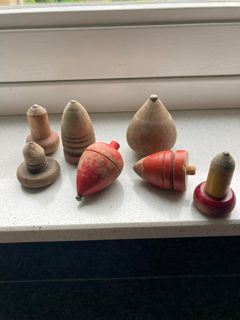 7 Vintage Houten Tollen - Speelgoed en Decoratie, Antiek en Kunst, Antiek | Speelgoed, Ophalen of Verzenden