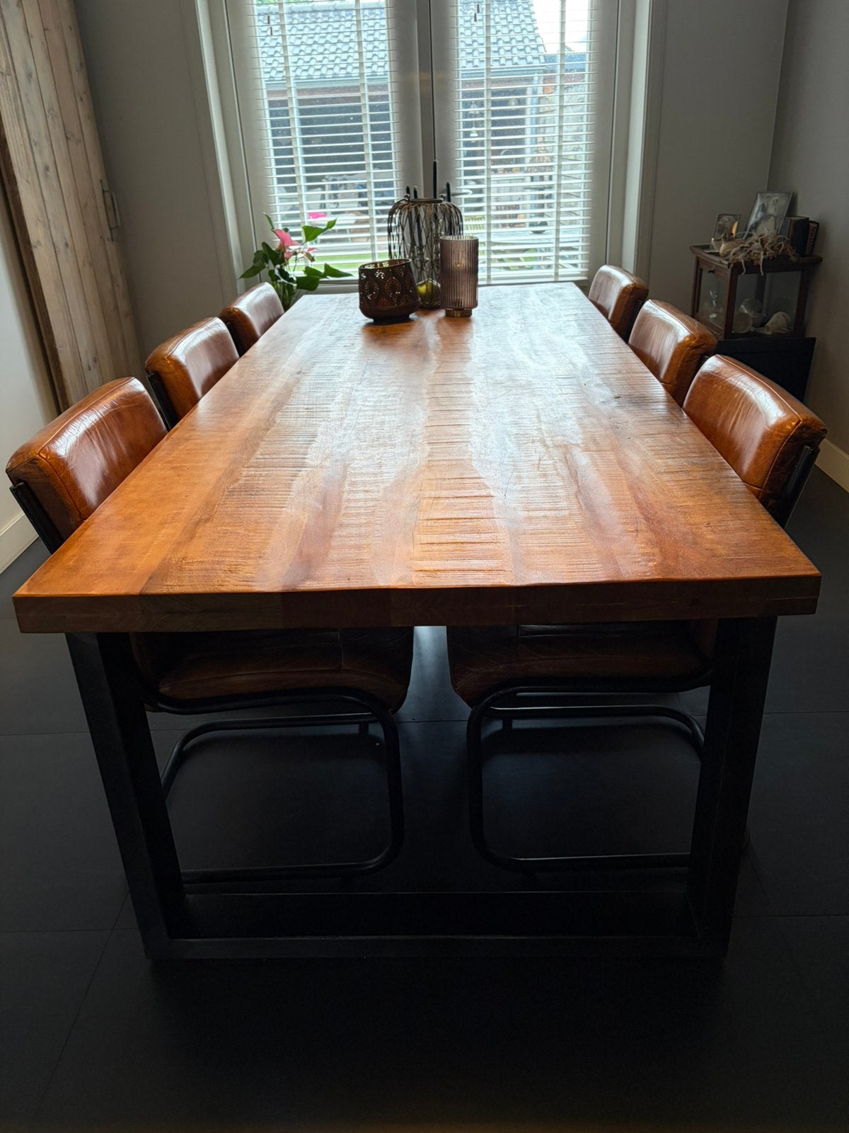 Mango eettafel met 6 stoelen, Ophalen, Zo goed als nieuw, 4 tot 6 stoelen