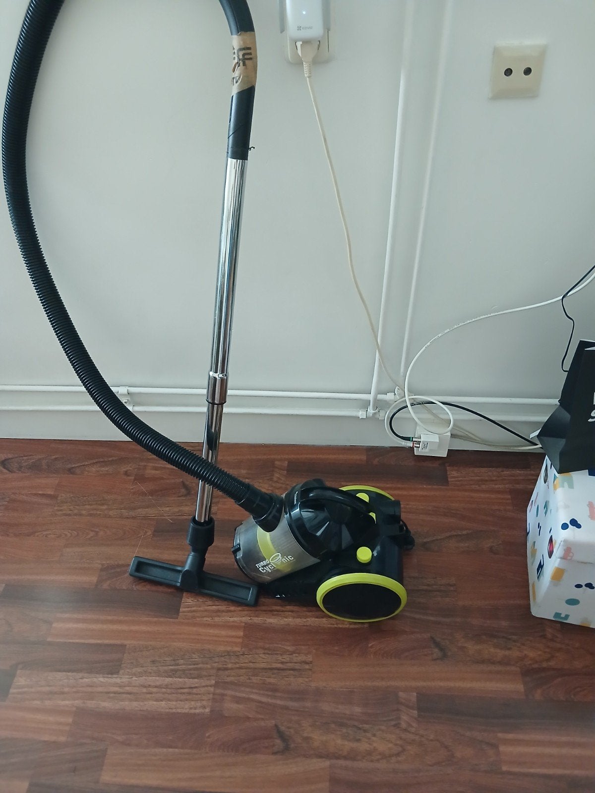 Turbo Cyclonic stofzuiger, Ophalen of Verzenden, Zo goed als nieuw