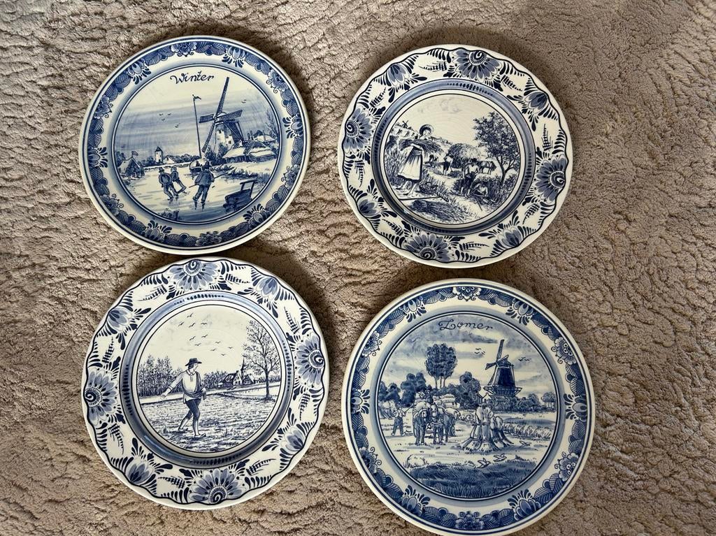 Delfts Blauwe borden waarvan 2  seizoensborden, Antiek en Kunst, Ophalen