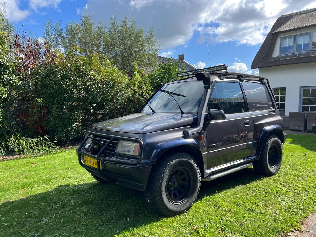 Suzuki Vitara 1.6 VAN JLX 4WD 1993 , velgen en goede banden, Auto's, 1450 kg, 74 pk, 4 cilinders, 1590 cc