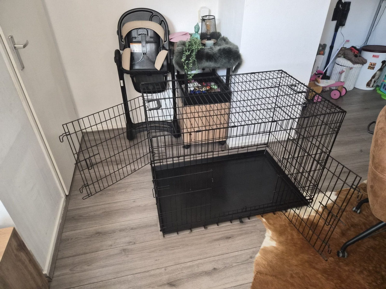 Honden bench + buiten ren, Dieren en Toebehoren, Hondenhokken, Ophalen of Verzenden, Zo goed als nieuw, Minder dan 65 cm