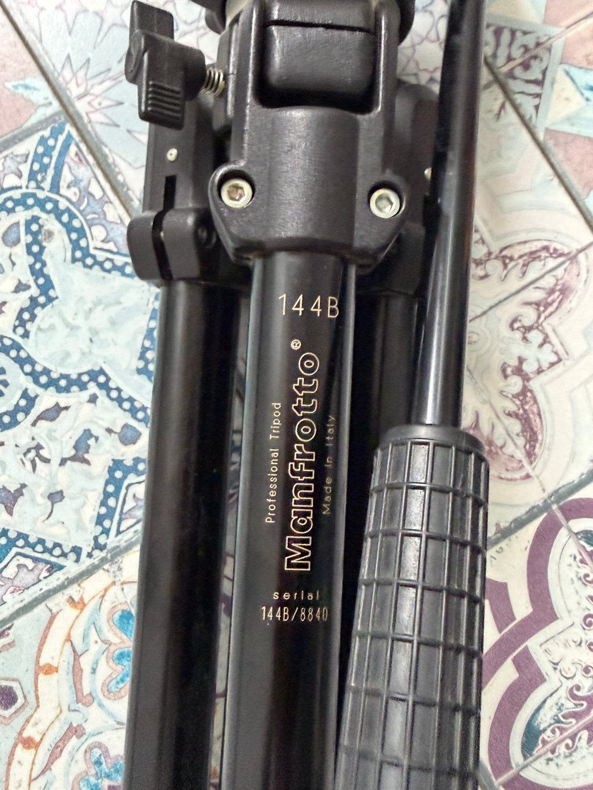 Manfrotto 144B 8840 Professioneel Statief –Degelijk Robuust, Audio, Tv en Foto, Fotografie | Statieven en Balhoofden, Ophalen