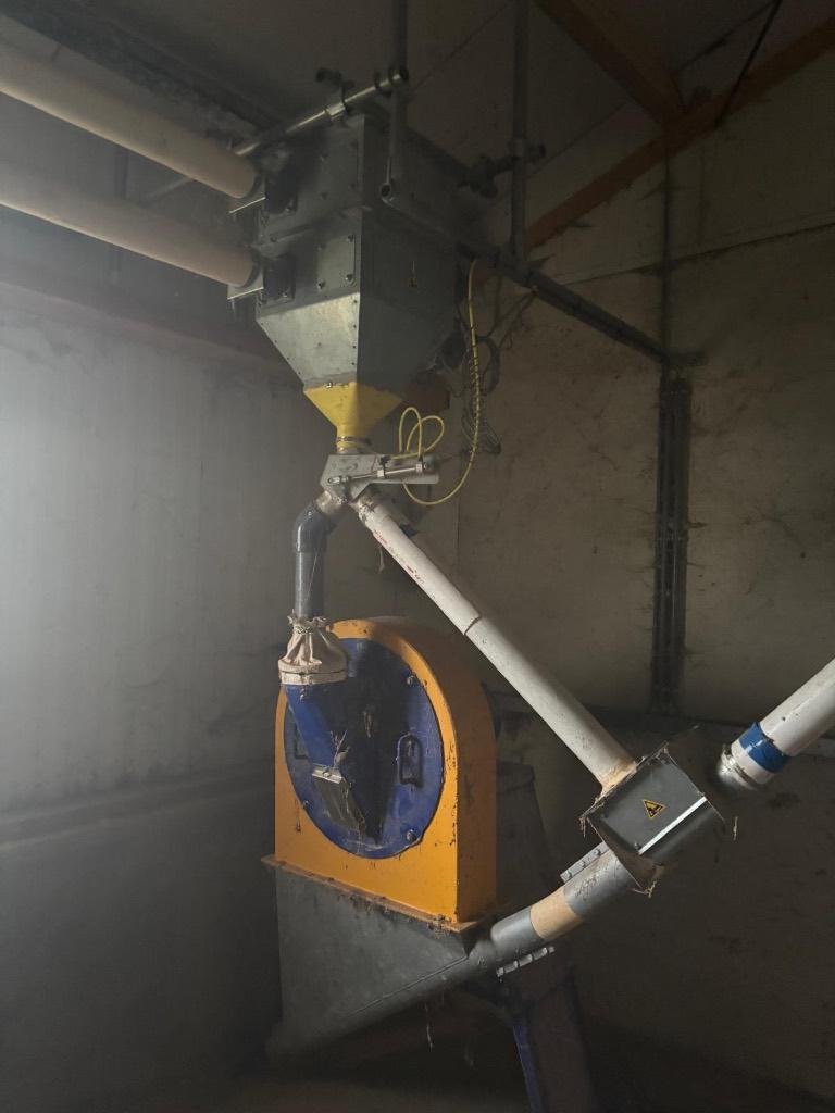 Neuero hamermolen [266], Dieren en Toebehoren, Stalling en Weidegang, Boekhorst Trading, Info@boekhorsttrading.com, Singel 16