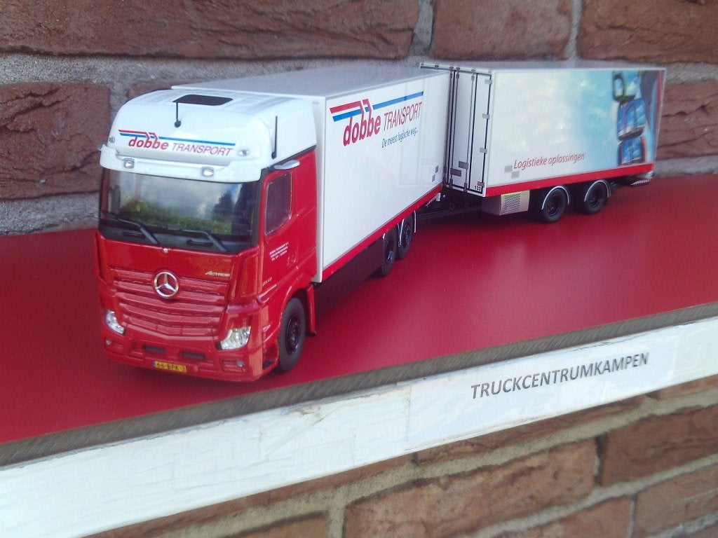Tekno  Mercedes  Benz  Big  Space  van  Dobbe  Transport., Ophalen of Verzenden, Nieuw, Bus of Vrachtwagen, Tekno