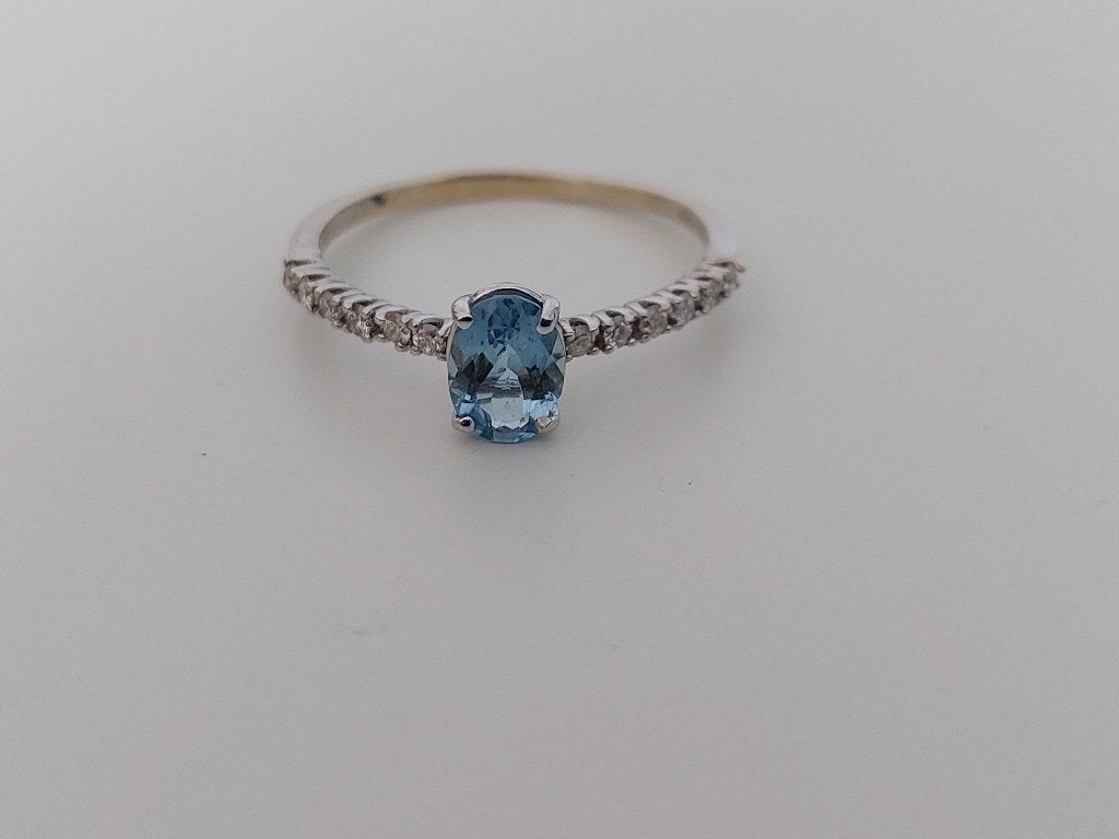 14 KARAAT WITGOUDEN RING MET AQUAMARIJN EN DIAMANTEN, Sieraden, Tassen en Uiterlijk, Ringen, Gebruikt, Blauw, Ophalen of Verzenden