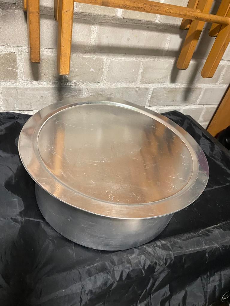 Aluminium pan, Huis en Inrichting, Keuken | Potten en Pannen, Ophalen, Zo goed als nieuw, Glas, Pot, Bus of Blik