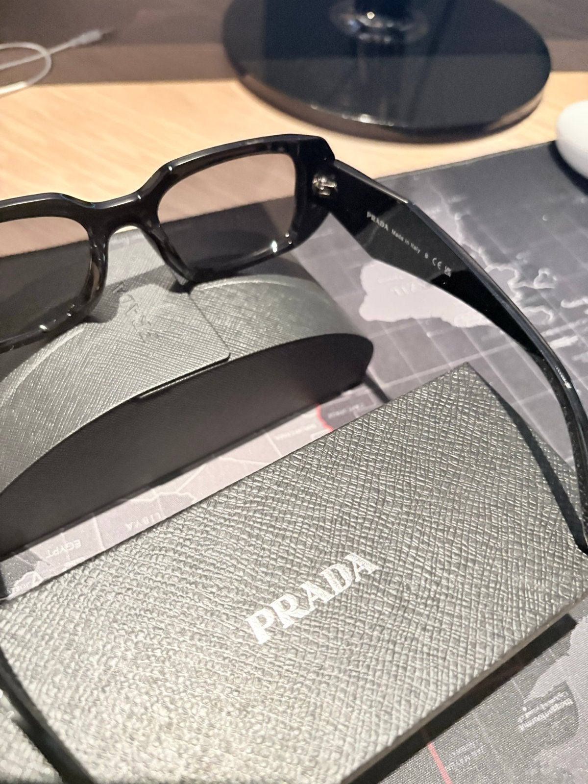 Nieuwe Prada zonnebril - Zwart, ongedragen, Zonnebril, Prada, Zwart, Nieuw