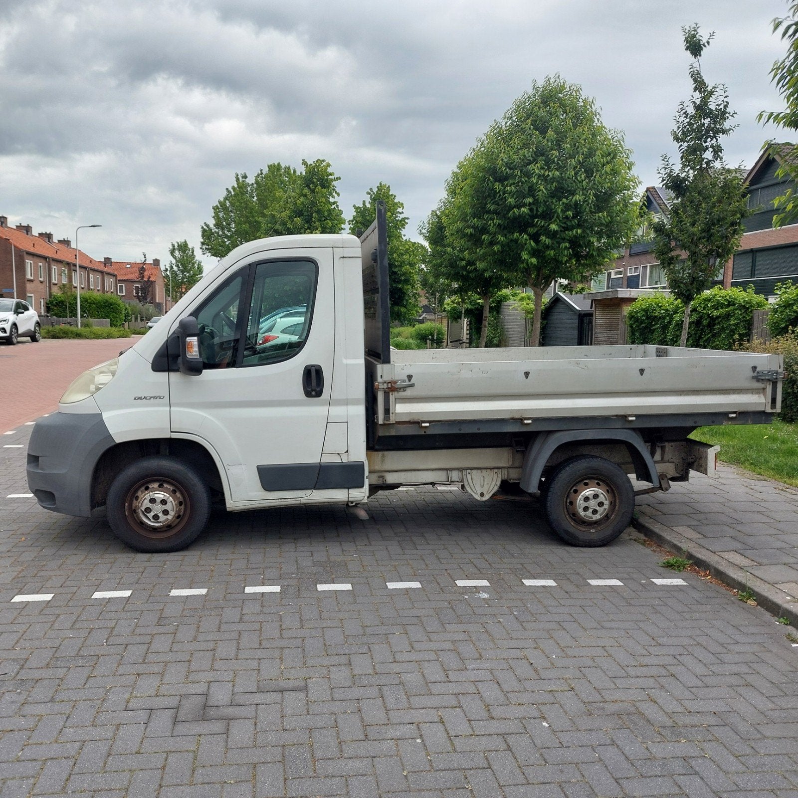 Fiat Ducato 2010 Wit Pick up openbakwagen 3 personen, Auto's, 15 km/l, Zwart, 2000 kg, 100 pk