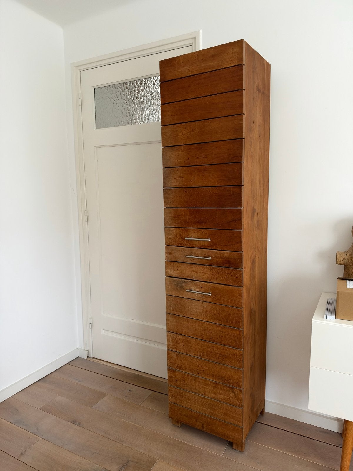Houten kast (Teak) met lades en deuren, Ophalen, Minder dan 50 cm, Gebruikt, 200 cm of meer