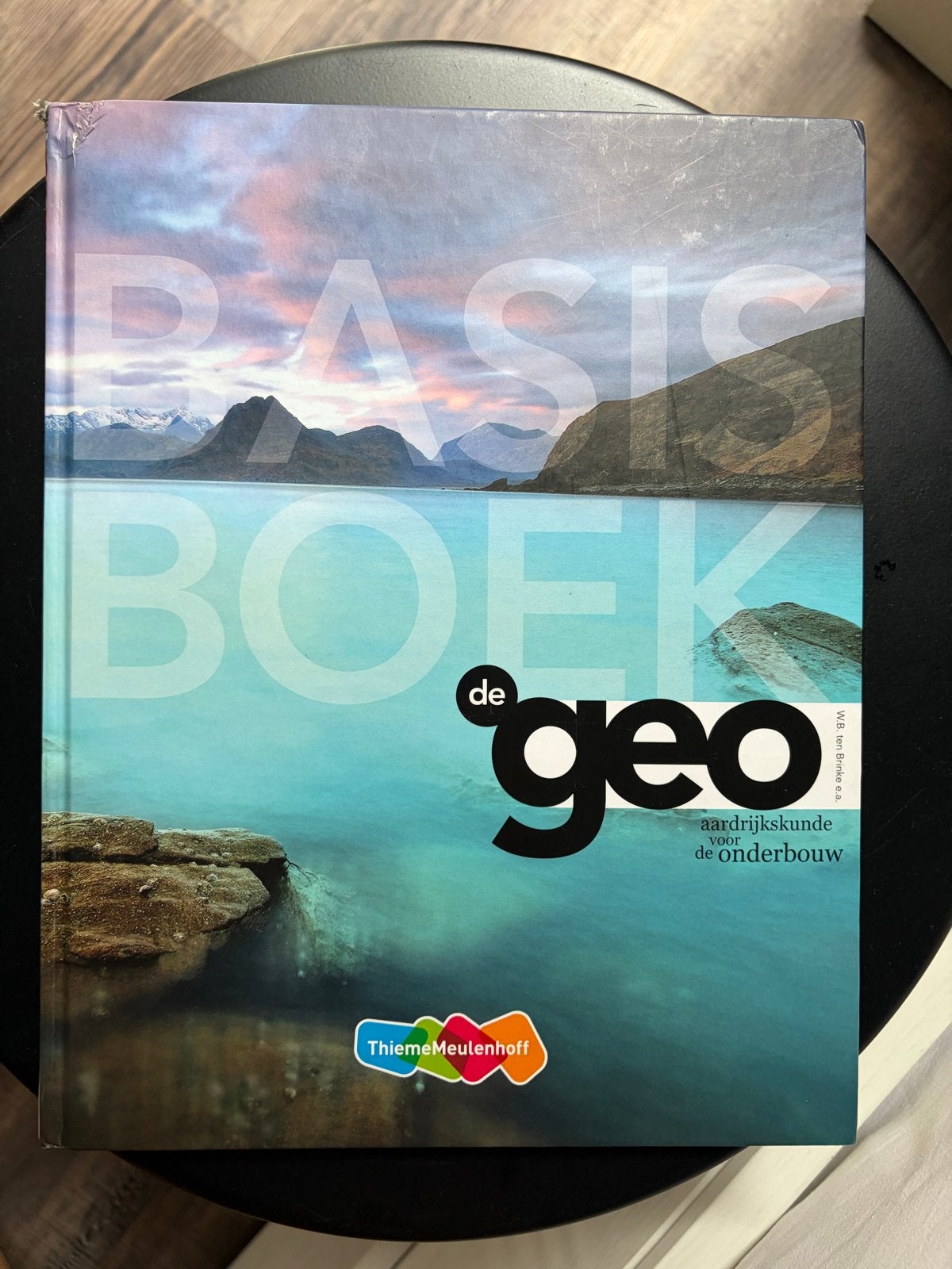 De Geo Basisboek Aardrijkskunde onderbouw Thiememeulenhoff, Boeken, Ophalen of Verzenden, Gelezen, Overige niveaus
