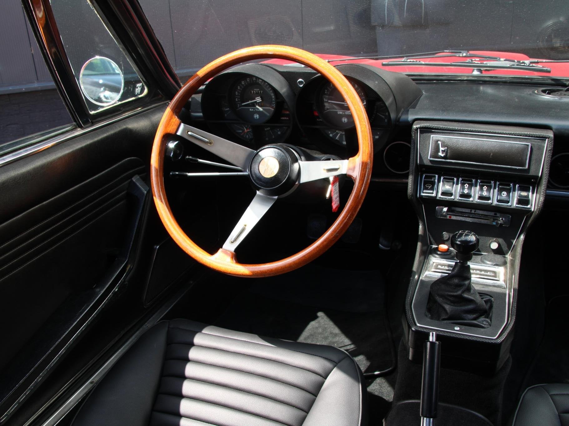 Alfa Romeo Montreal Coupé 2.6 V8 | Topstaat | ZF 5-versnell, foto 4