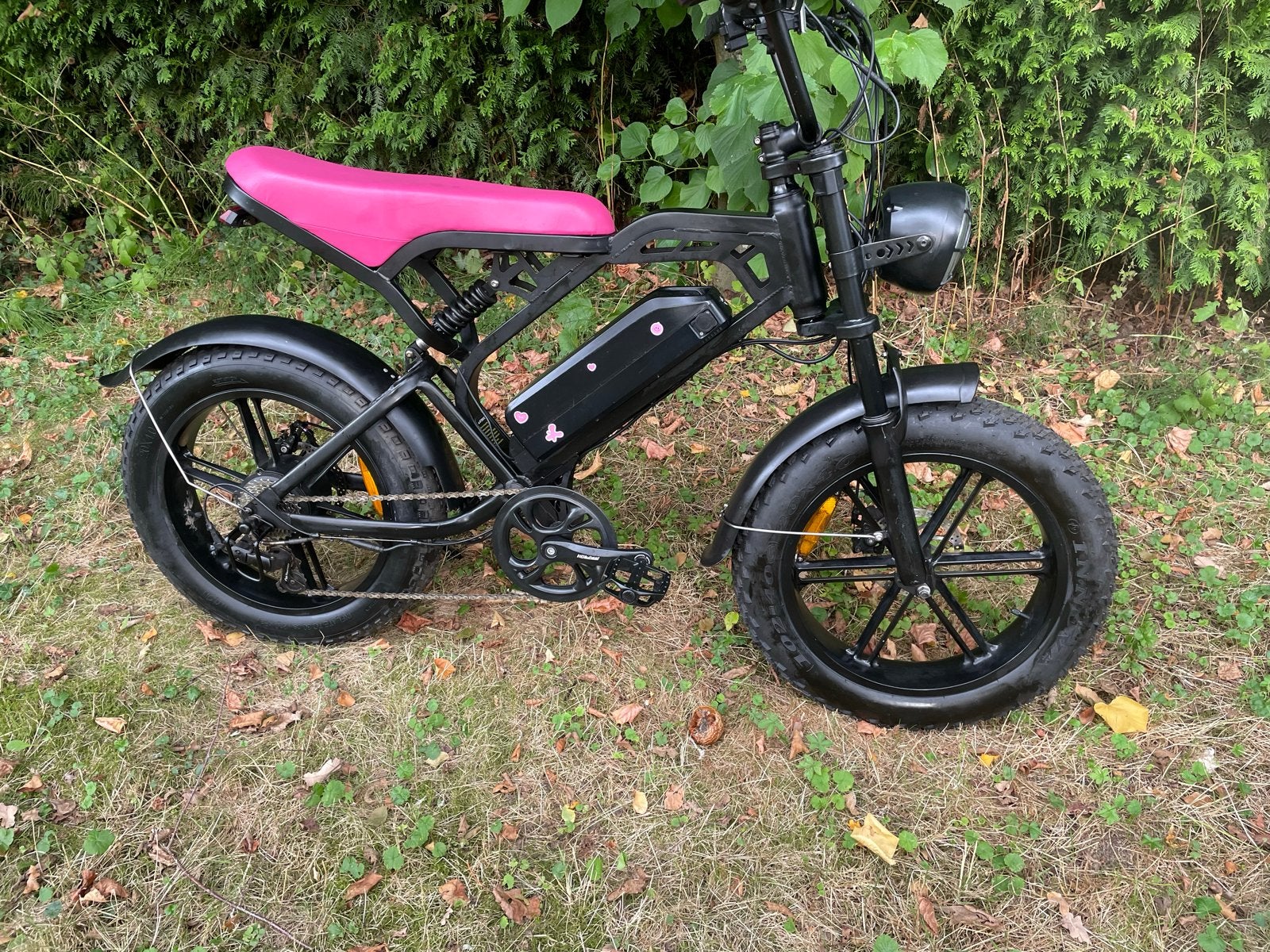 Stoere Fatbike V20 met roze zadel, Zo goed als nieuw, 51 tot 55 cm, 50 km per accu of meer, Ophalen