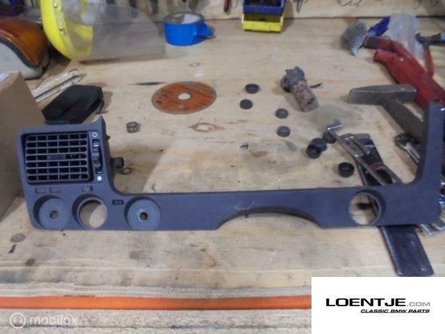 Ventilatierooster BMW e21 naast tellerbak 323i 320 318i 316, Auto-onderdelen, Gebruikt, Ophalen of Verzenden, BMW, BMW