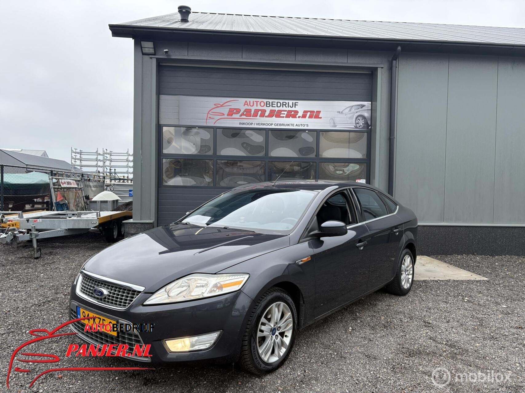 Ford Mondeo 2.0-16V Titanium "COMPLEET+NETJES+RUIMTE", Auto's, Stof, Gebruikt, Zwart, 4 cilinders