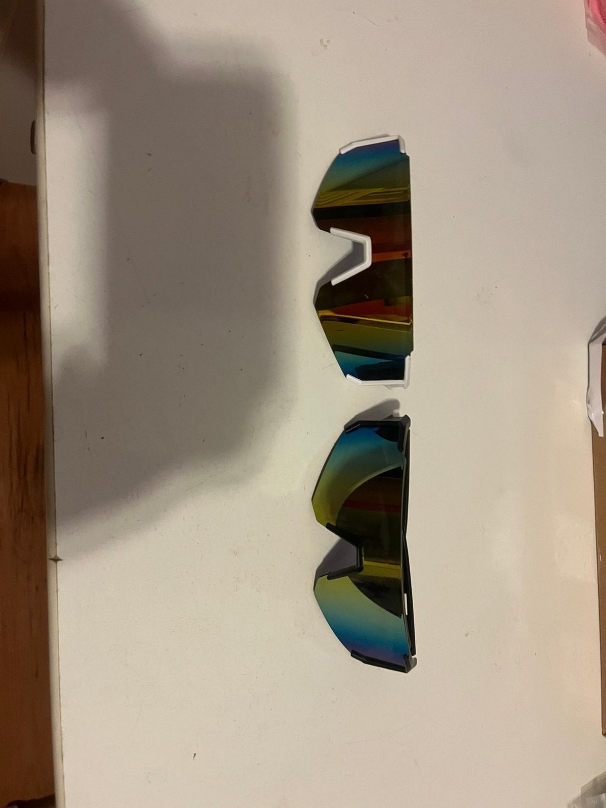 2 brilletjes, Overige merken, Zonnebril, Overige kleuren, Ophalen of Verzenden