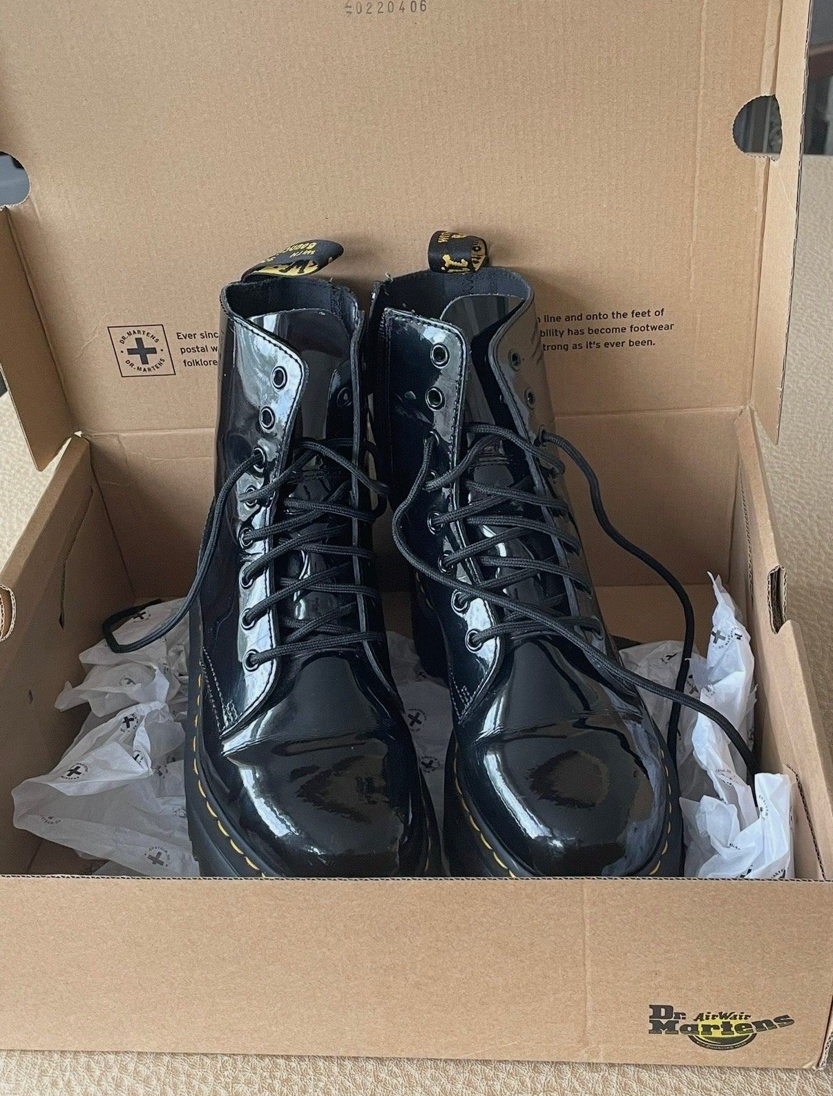 Dr. Martens Jadon Glans Enkellaarzen Maat 41, Kleding | Dames, Schoenen, Ophalen of Verzenden, Gedragen, Zwart, Lage of Enkellaarzen