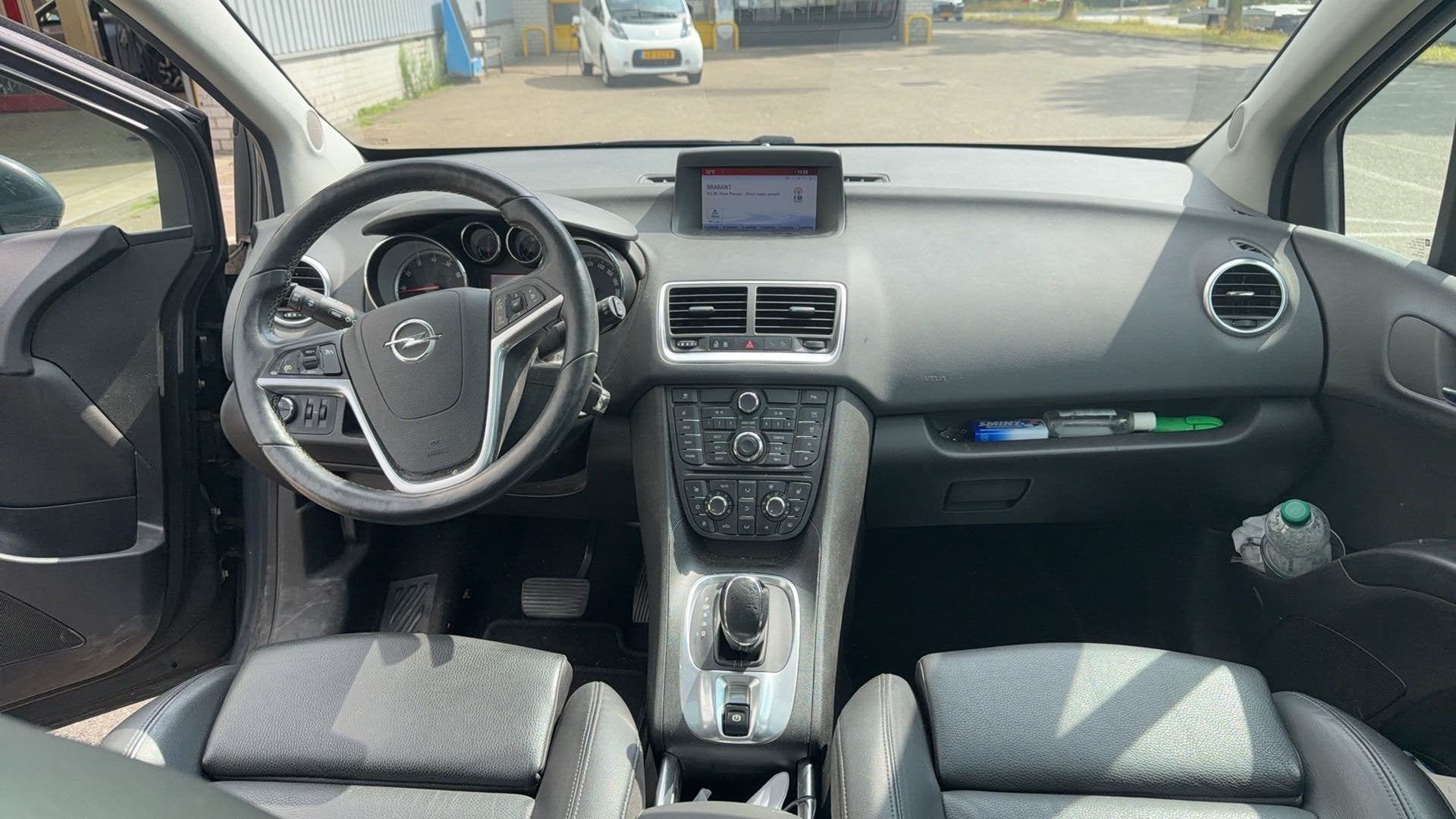 Opel Meriva 1.4 Turbo Automaat Clima Navi Panorama PDC Trekh, Gebruikt, 4 cilinders, Automatische klimaatregeling, 1364 cc
