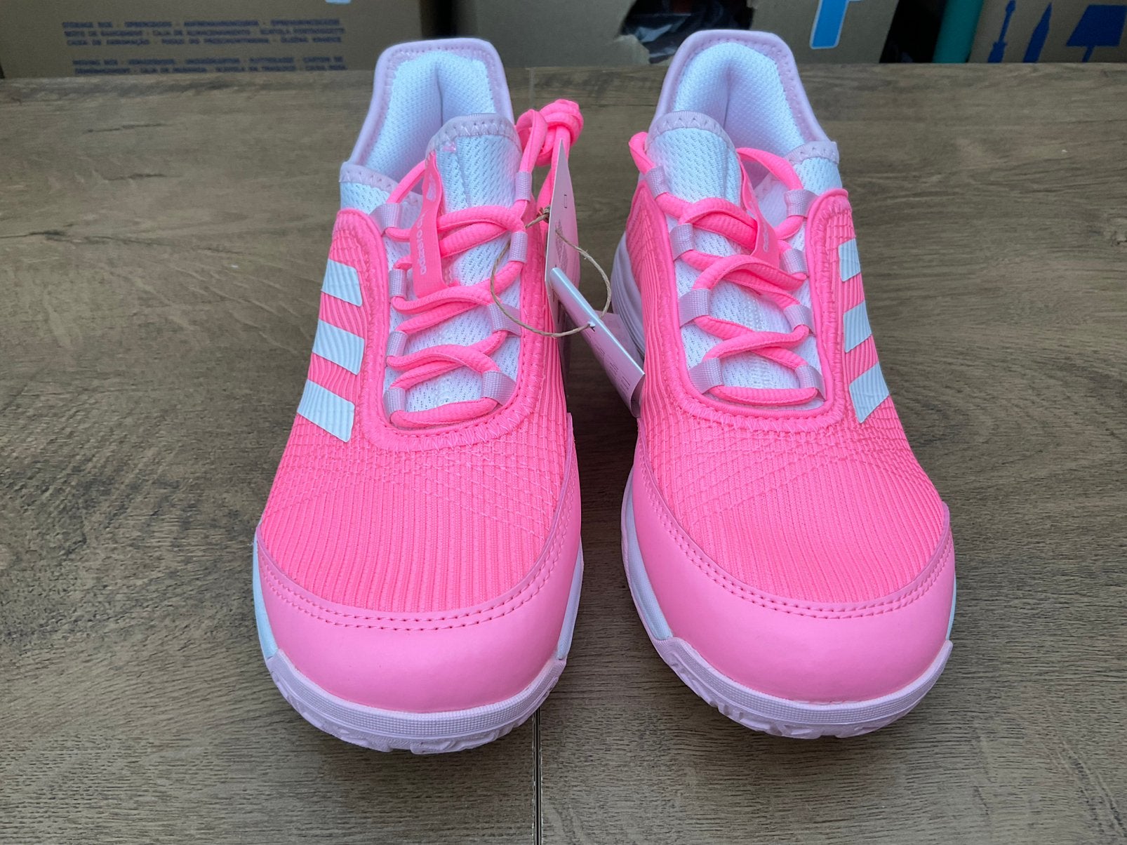 Nieuwe roze Adidas sneakers of dames sportschoenen, Ophalen, Nieuw, Roze, Sneakers of Gympen