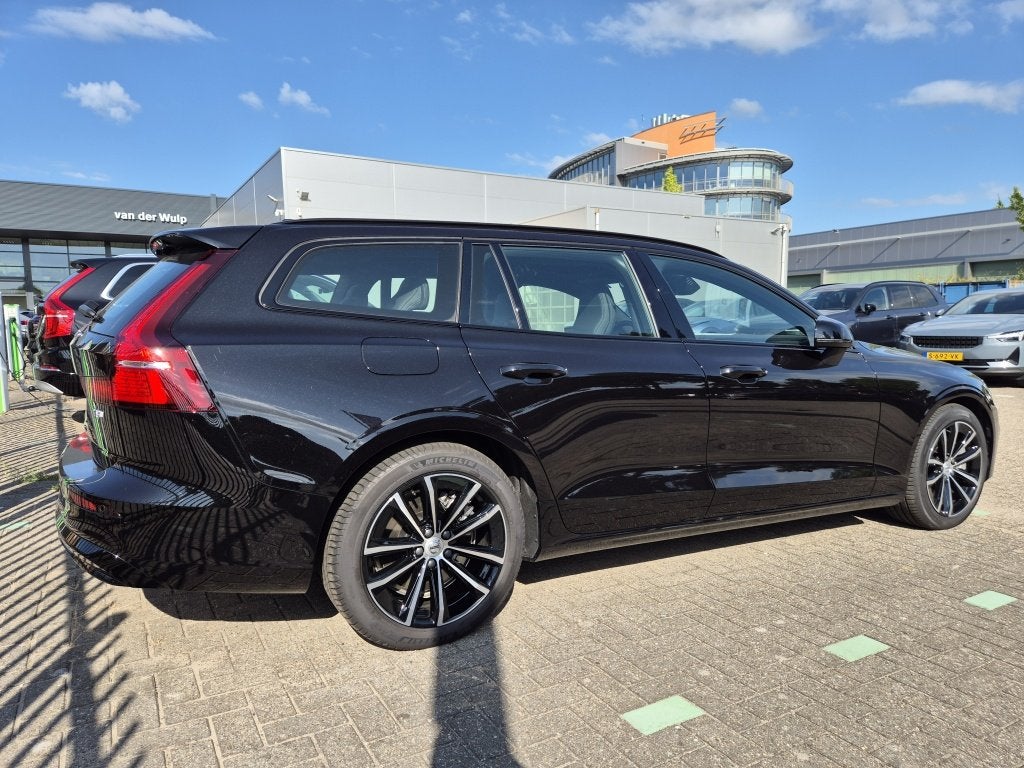 Volvo V60 T8 455PK AWD Plus Dark | Harman Kardon | Schuifdak, Automaat, Gebruikt, 4 cilinders, 24 maanden