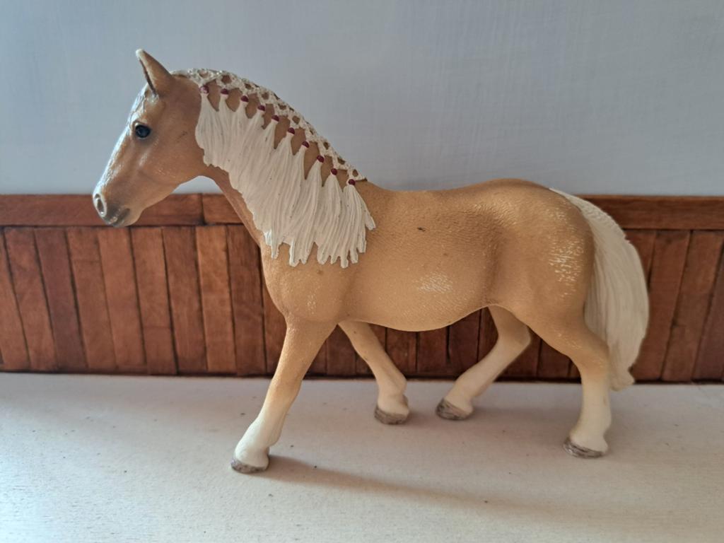 Schleich haflinger merrie, Verzamelen, Dierenverzamelingen, Zo goed als nieuw, Beeldje of Figuurtje, Paard, Ophalen of Verzenden