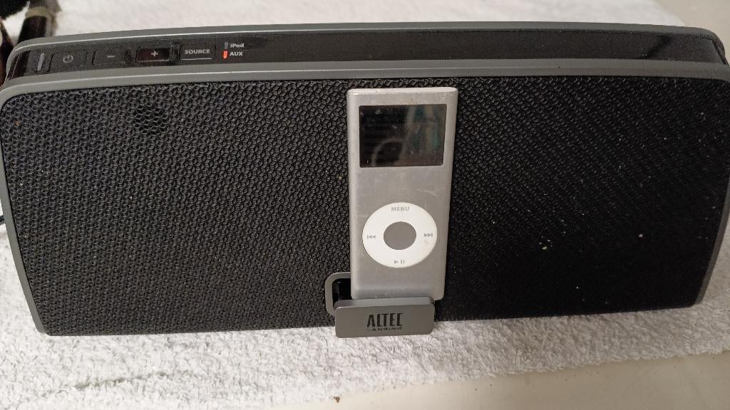 Altec Lansing iPod dock + iPod nano 4GB, Ophalen of Verzenden, Gebruikt, Dock of Kabel, Nano