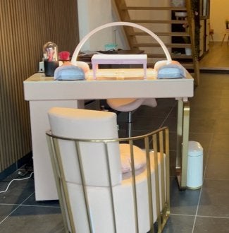Luxe nageltafel + bijpassende salonstoel — uit Engeland, Huis en Inrichting, Stoelen, Ophalen, Overige kleuren, Overige materialen